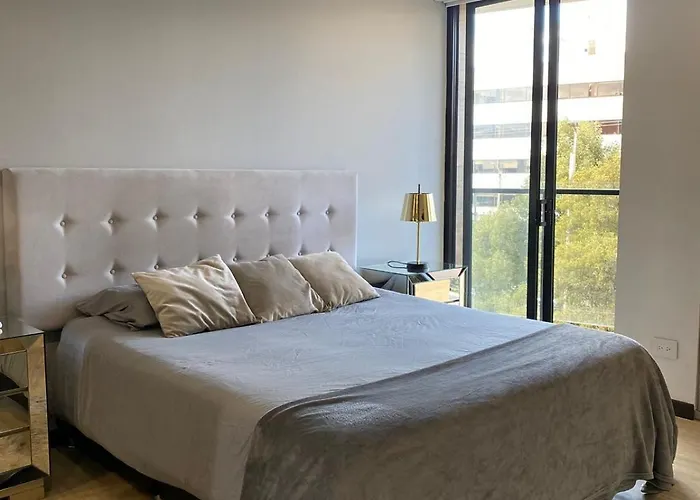 Hermoso Elegante Moderno